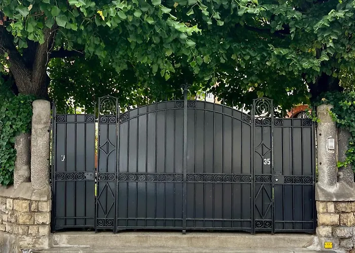 Вилла In Paris! *